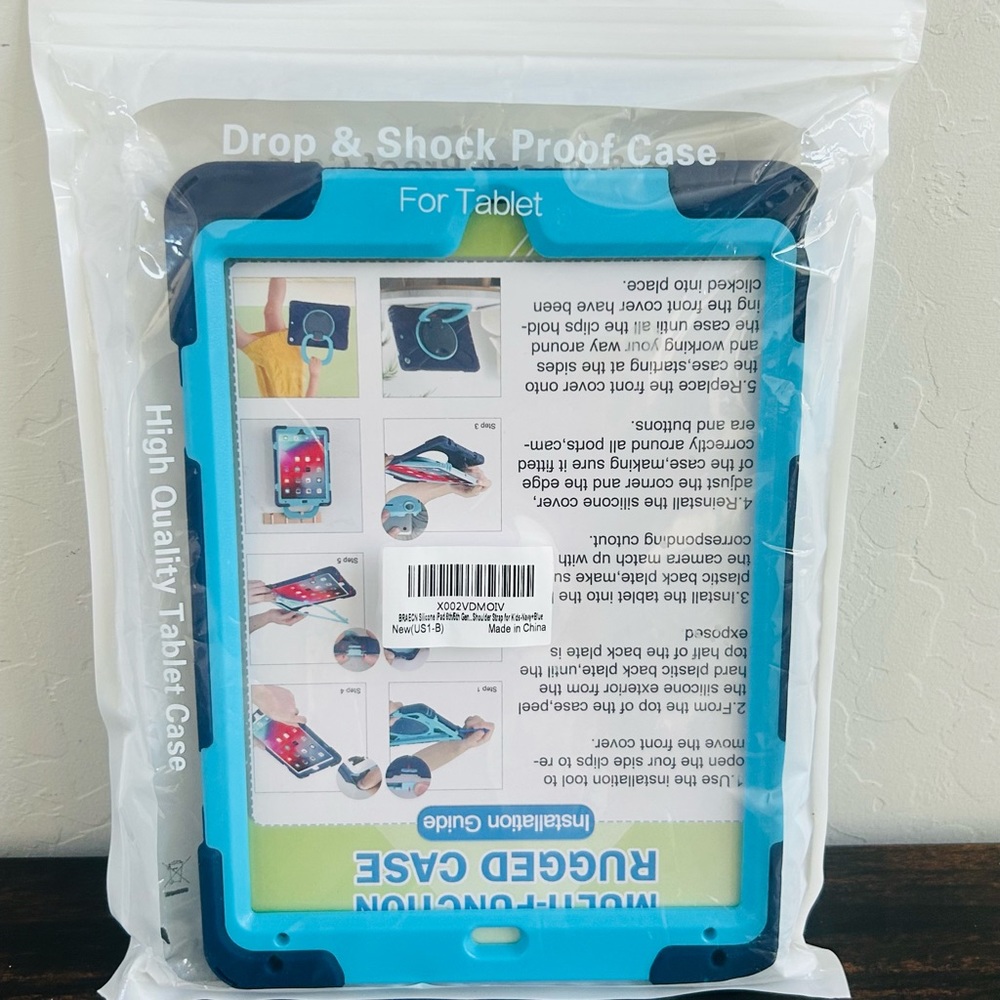 iPad 5th and 6th Generation Silicone Case with Kickstand and Handgrip, NWT